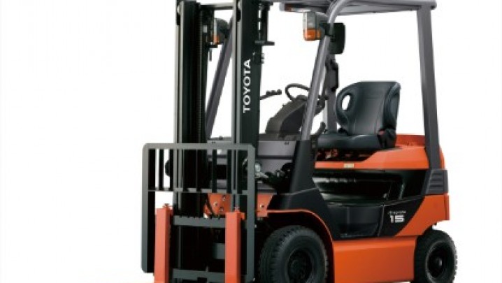 OPERADOR EMPILHADEIRA